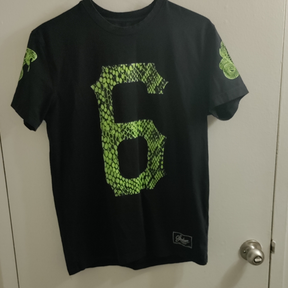 Men's T shirt